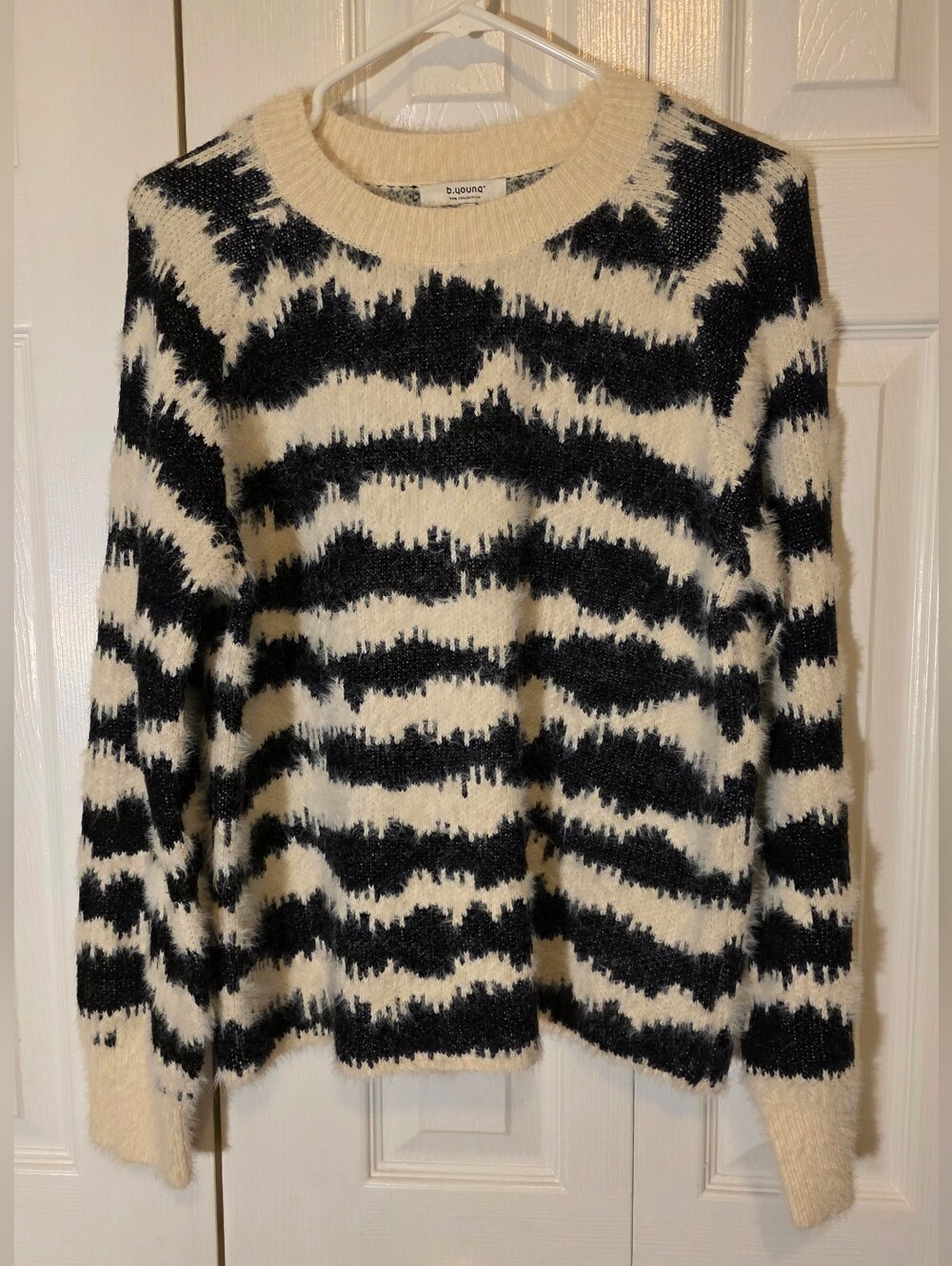 b.young Bynolle Jacquard Jumper - Black & Cream - Picture 2 of 10